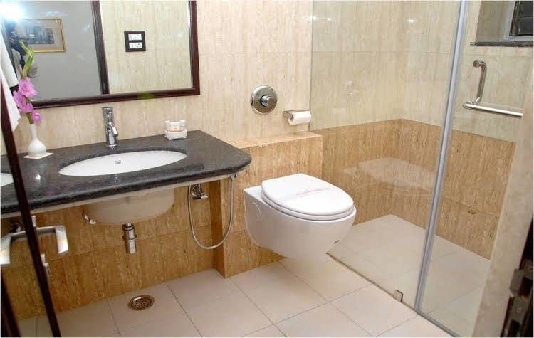 Hotel Yulia- Le Amour Inn2