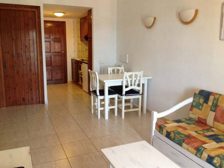 Apartamentos El Bergantin Menorca Club4