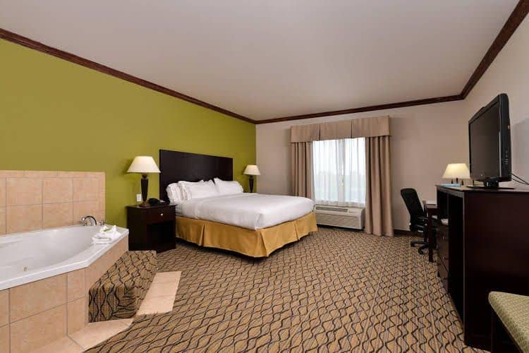 Holiday Inn Express Hotel & Suites Sherman Highway 75 Holiday Inn Express Hotel & Suites Sherman Highway 75