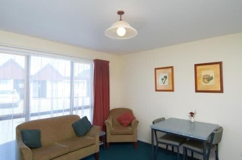 Large One-Bedroom Apartment