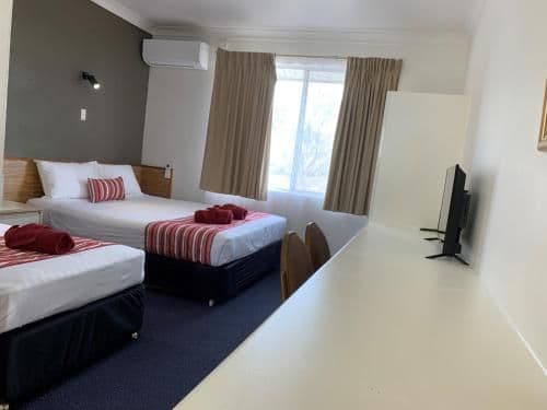 Standard Queen Room
