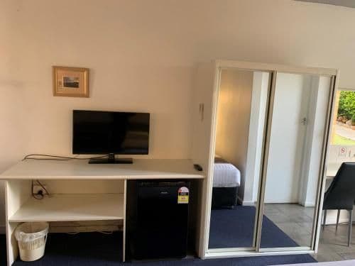 Family Room (5 Adults)