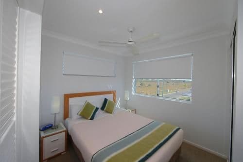 One-Bedroom Apartment with Park View 3N+