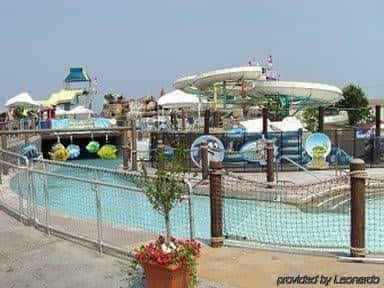 Buoy 16 Motel