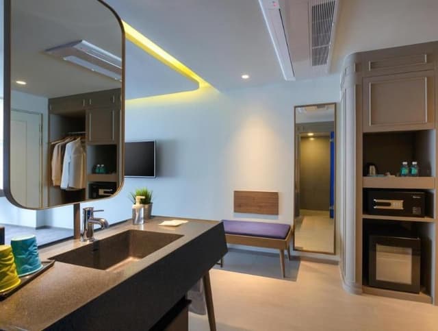 FAMILY ROOM STANDARD