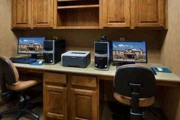 Holiday Inn Express Hotels & Suites Washington-North Saint George