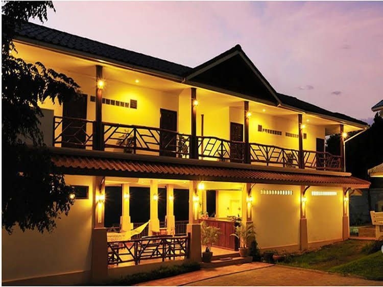 สามประสบ รีสอร์ท (Samprasob Resort)0