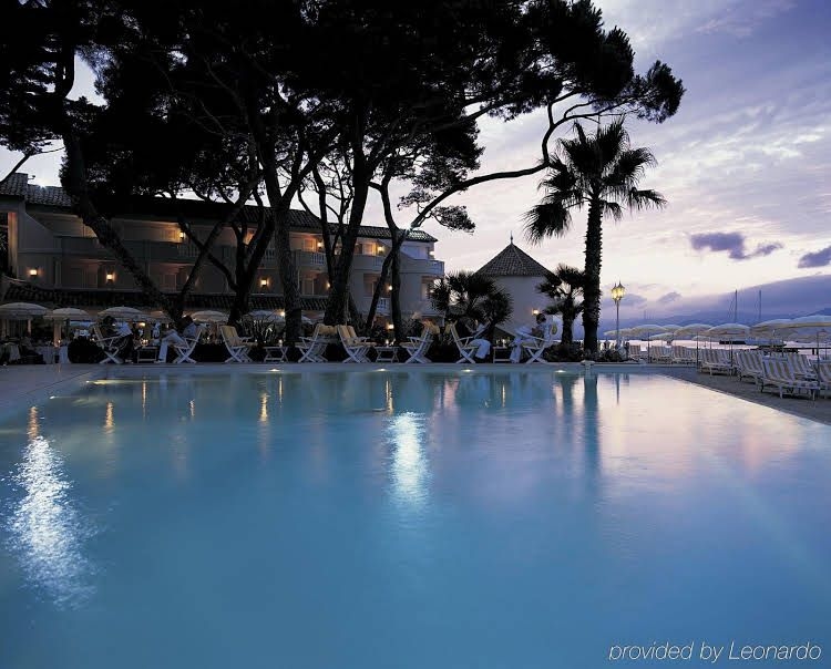 Hotel La Residence de La Pinede3