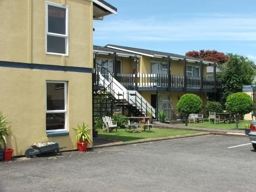 Saddle and Sulky Motor Lodge0