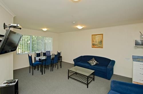 Gateway Motor Inn4