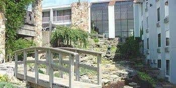 Quail's Nest Inn & Suites Quail's Nest Inn & Suites