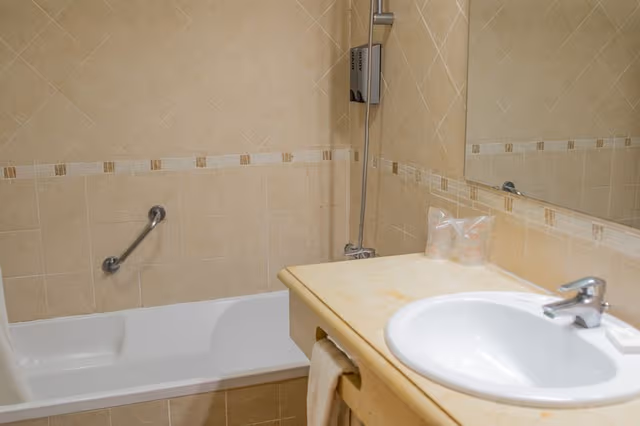 APARTMENT CAPACITY 4 ONE BEDROOM