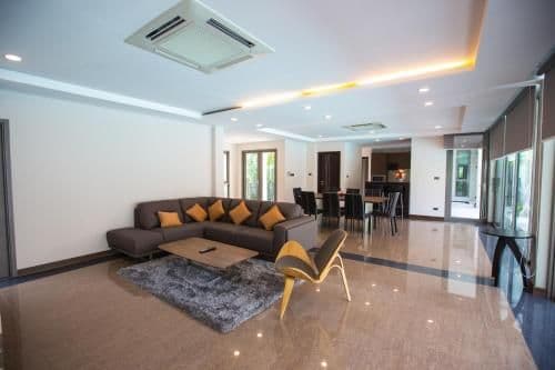 Premiere Nine Bedroom Villa with Private Pool - Beach Front