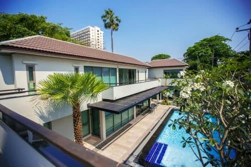 Premiere Nine Bedroom Villa with Private Pool - Beach Front