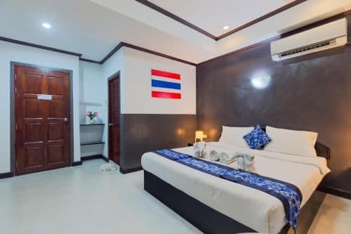 Deluxe Double or Twin Room