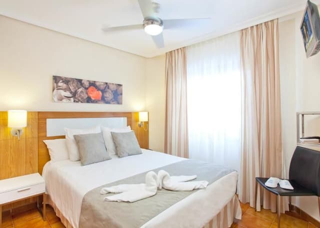 APARTMENT DELUXE