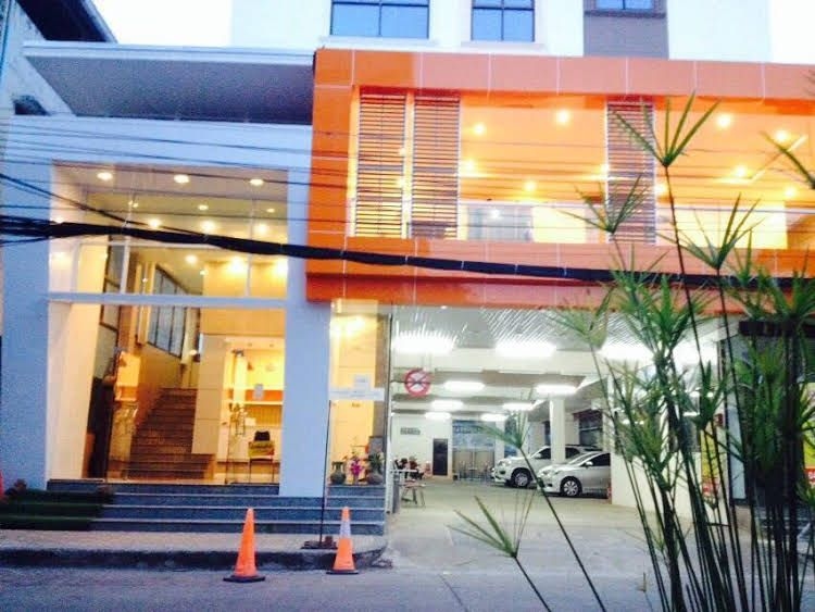 โรงแรม หวน-ลาย (Huan-Lai Hotel)0