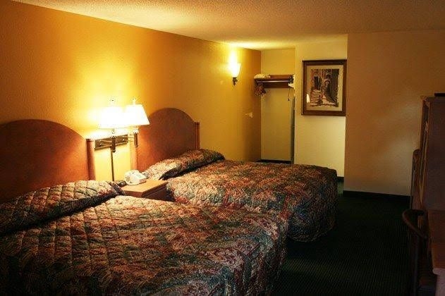 University Inn and Suites Tallahassee2