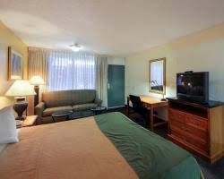 Americas Best Value Inn Shawnee1