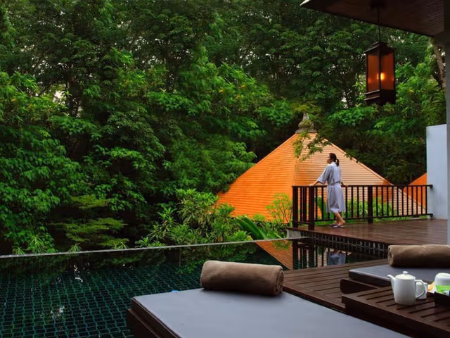 VILLA POOL VIEW