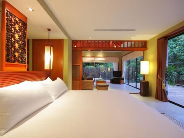 VILLA POOL VIEW