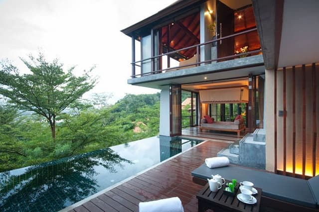 VILLA POOL VIEW