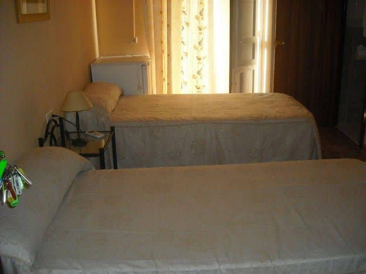 Hostal Los Montes Hostal Los Montes