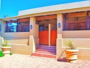 Gansbaai Town Lodge1