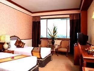 โรงแรมคาทีน่า (Katina Hotel)1