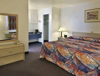 Downtown Xenion Motel2