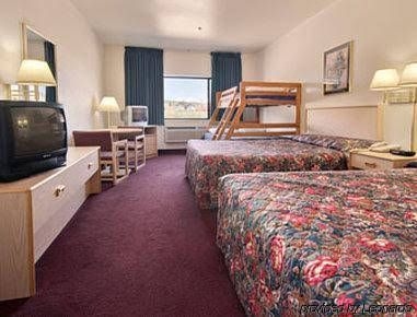 Super 8 Motel Thermopolis3
