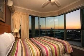 Sails Apartments2
