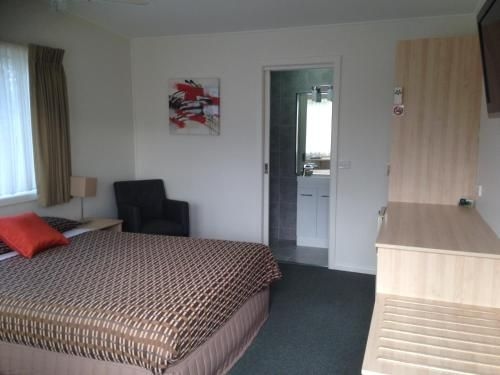 โรงแรมบีชคอมเบอร์ แอนด์ อพาร์ตเมนท์ (Beachcomber Motel & Apartments)3