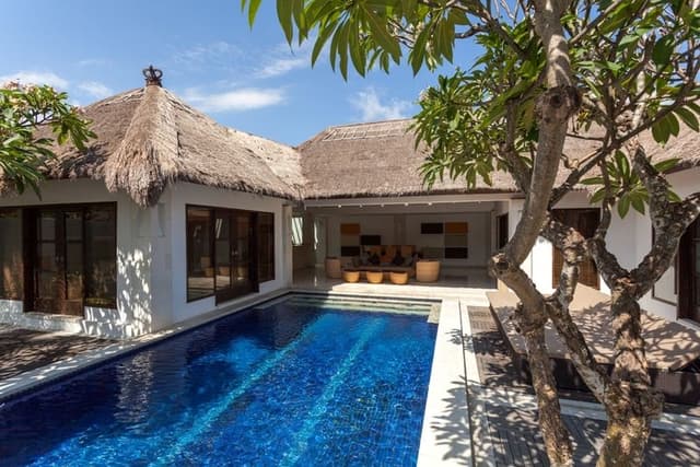 VILLA THREE BEDROOMS