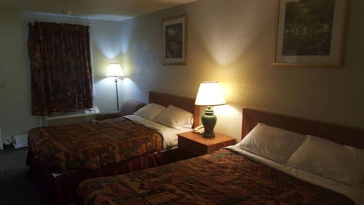 The Brooke Hotel4