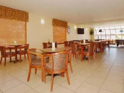 America's Best Value Inn Sealy0