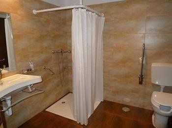 Hotel Valle de Cabezon0