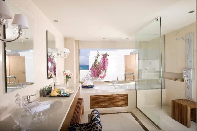 JUNIOR SUITE SIDE SEA VIEW