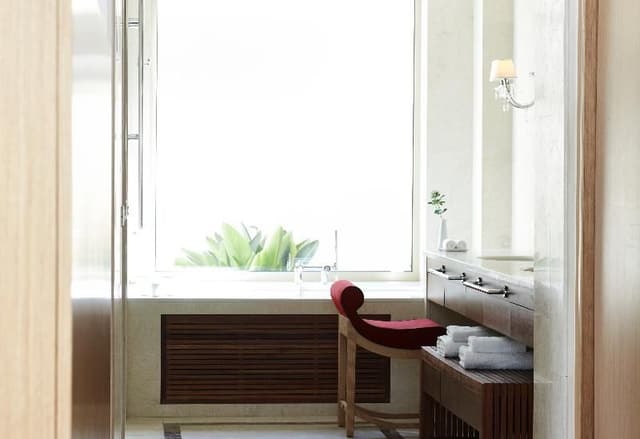 JUNIOR SUITE SIDE SEA VIEW