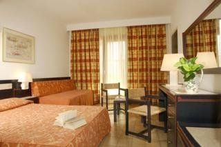Theartemis Palace1