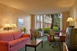 Ramada Dallas Love Field1