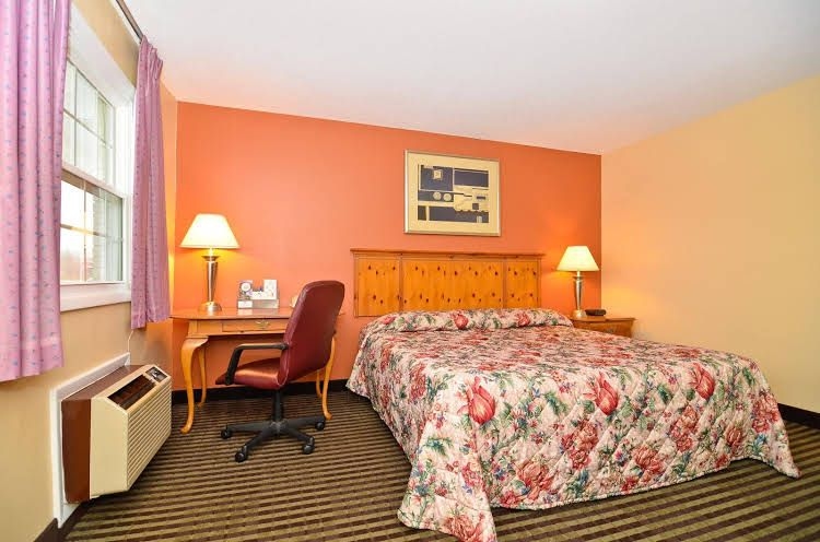 อเมริกาส์เบสท์แวลลูอินน์ ฟาร์มิงตัน (Americas Best Value Inn Farmington)4
