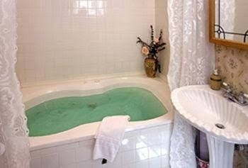 Alexander Homestead Bed and Breakfast3