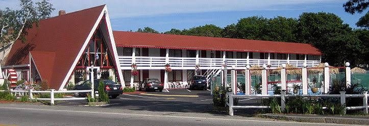 Cape Shore Inn1