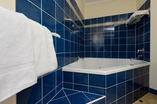 Executive King Room with Spa Bath