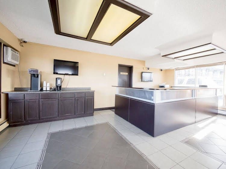 West Edmonton Motor Inn3