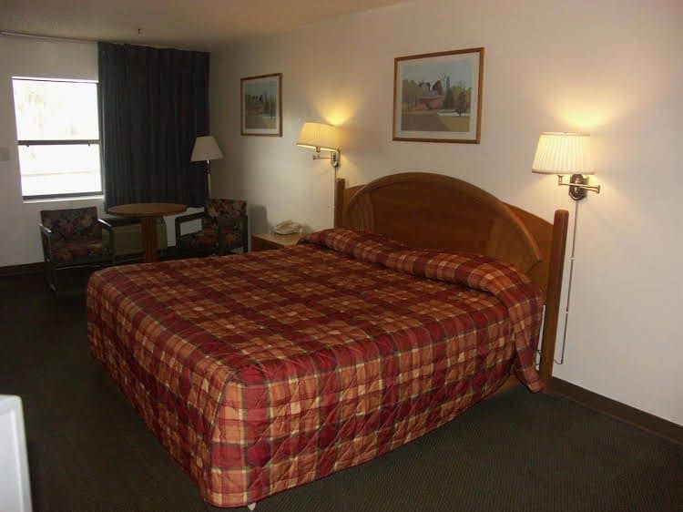 Deerwood Resort Motel and Campgrounds Deerwood Resort Motel and Campgrounds