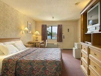 Days Inn - Duarte3