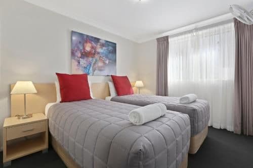 Three-Bedroom Apartment with Spa Bath