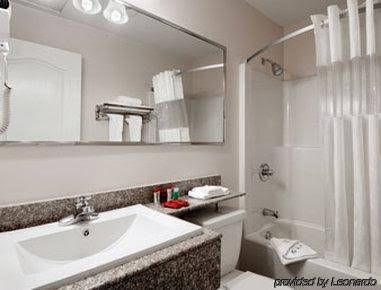 Canadas Best Value Inn2